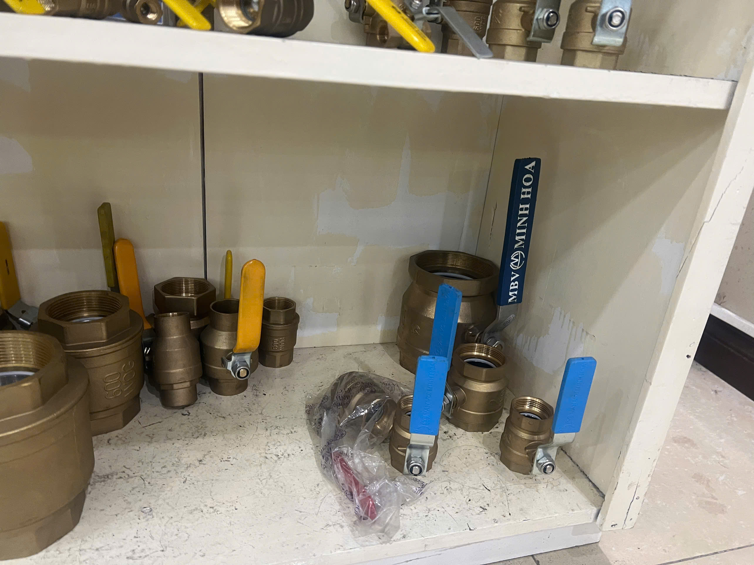 Samples shelf 2.jpg
